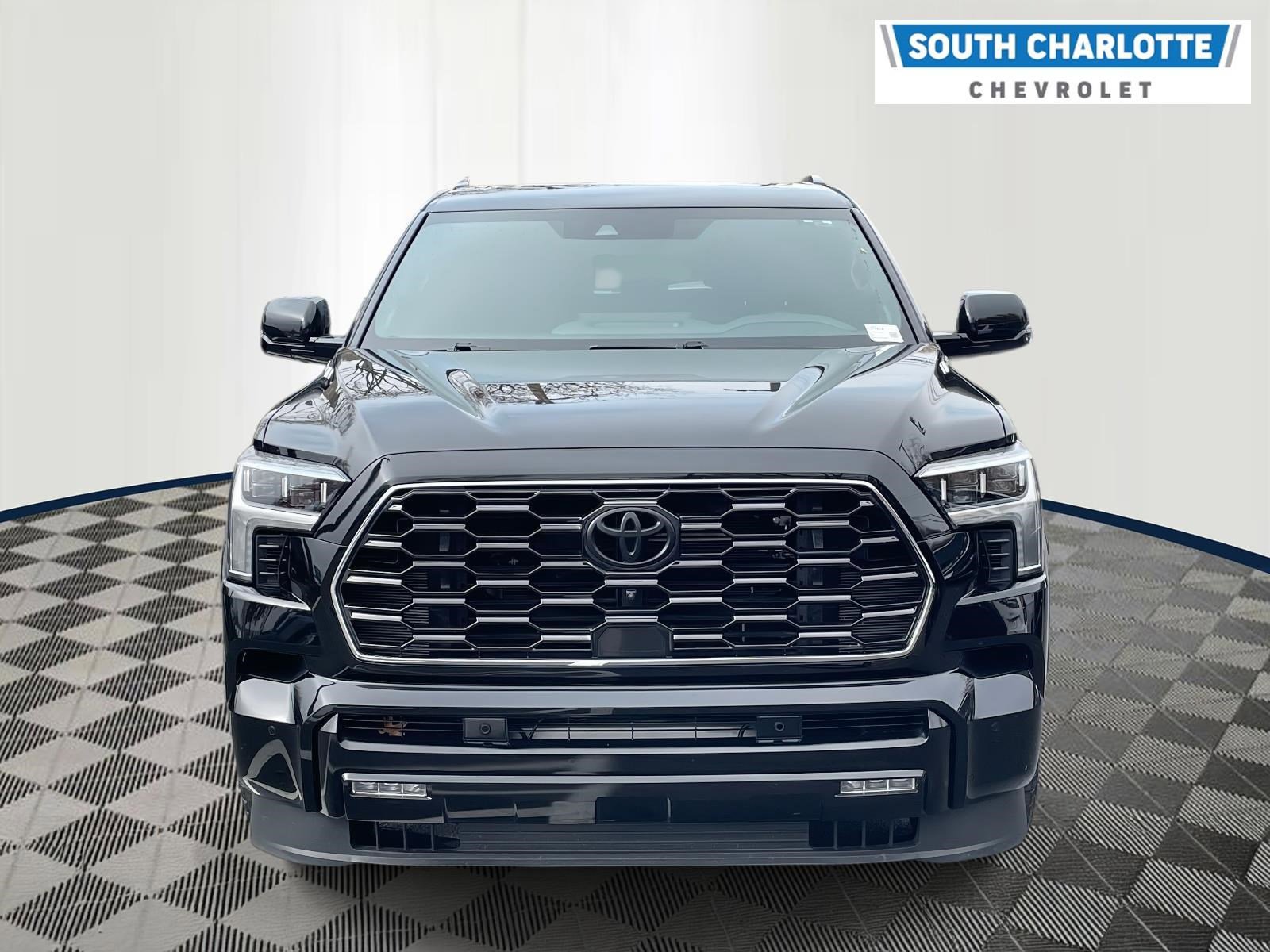 2024 Toyota Sequoia Platinum photo 2