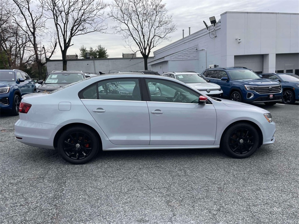 2017 Volkswagen Jetta 1.4T SE photo 3
