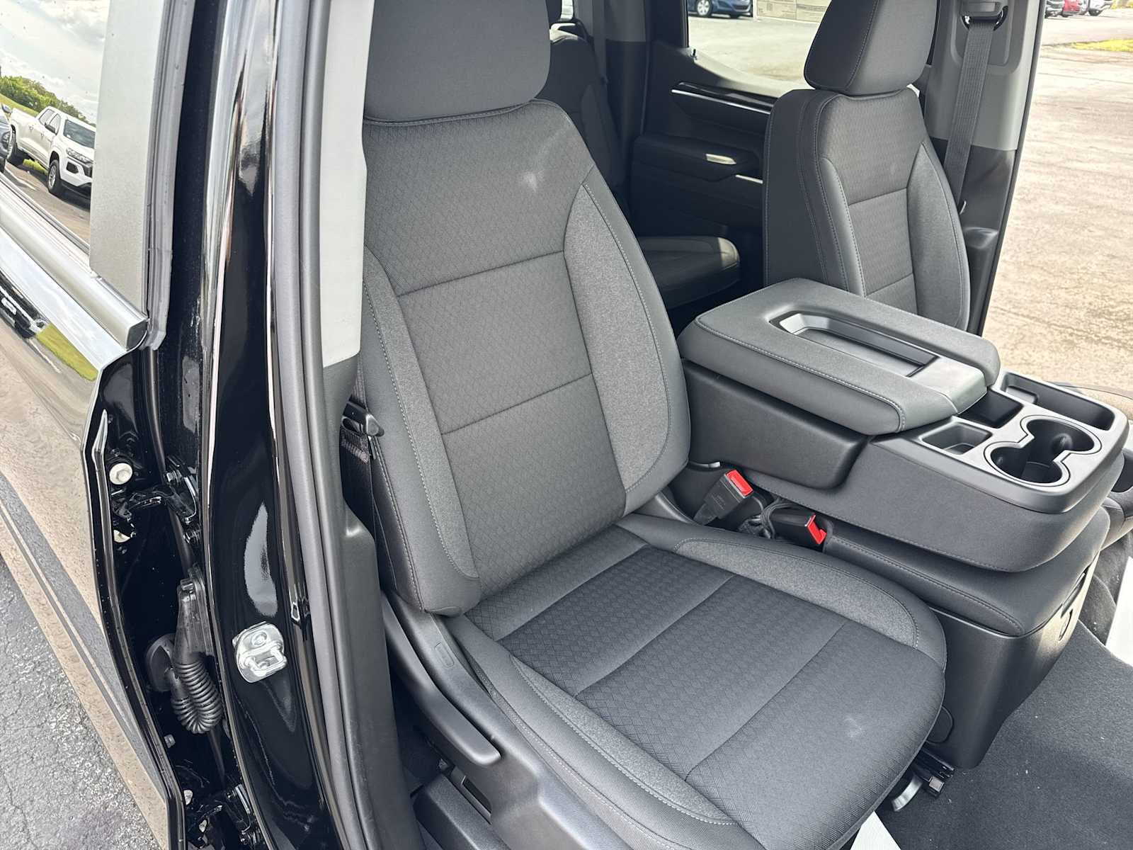 2026 Chevrolet Silverado 1500 LT photo 22
