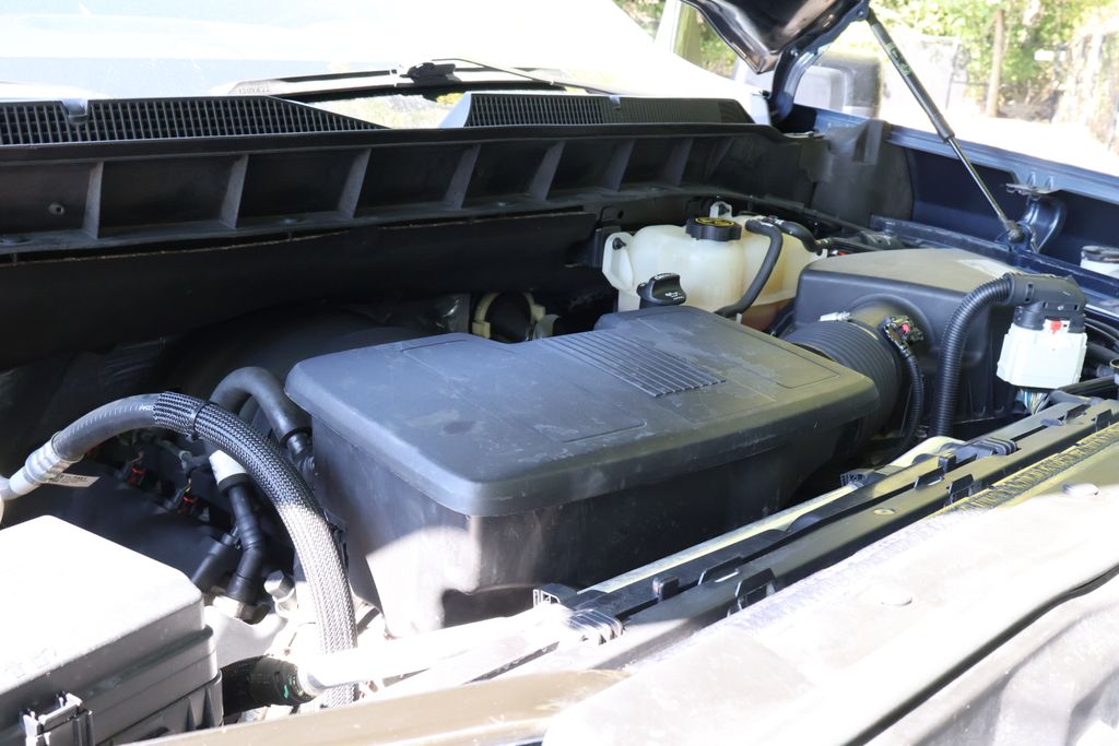 2020 Chevrolet Silverado 1500 RST photo 7