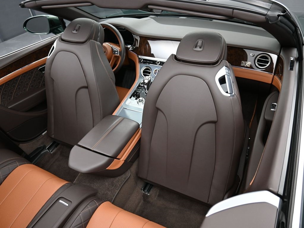 2020 Bentley Continental GT V8 photo 23