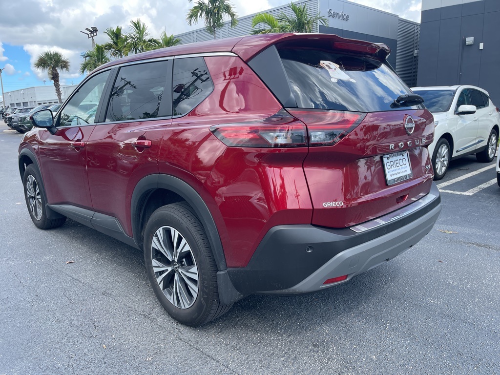 2022 Nissan Rogue SV photo 4
