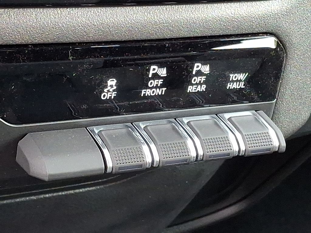 2025 Ram 1500 Tradesman photo 14