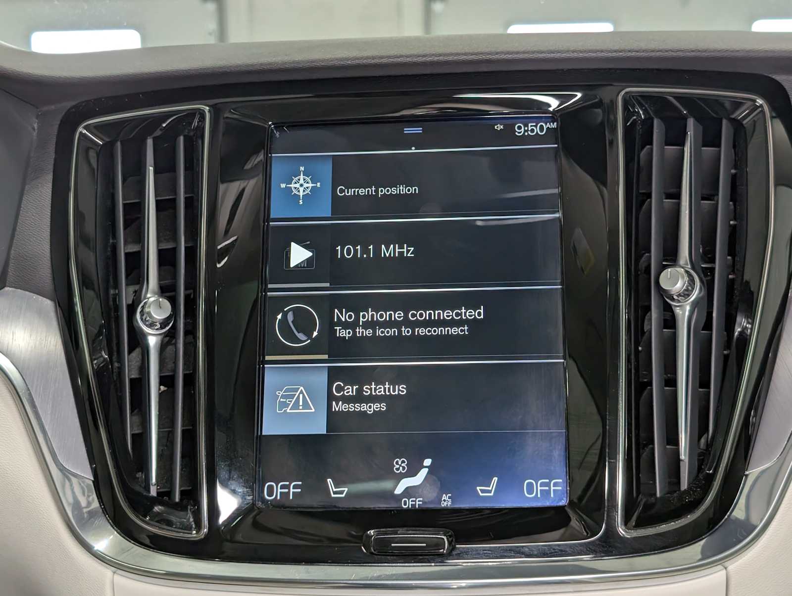 2020 Volvo V60 Cross Country photo 18