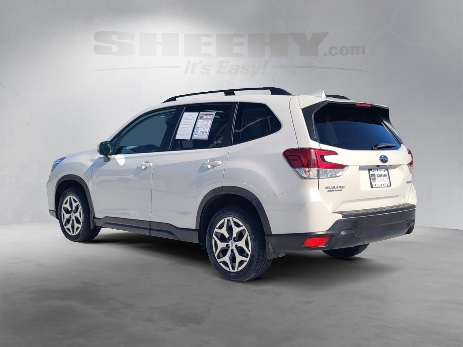 2021 Subaru Forester Premium photo 12