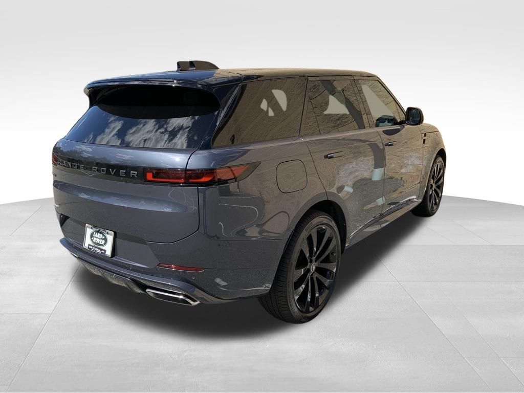 2025 Land Rover Range Rover Sport SE photo 4