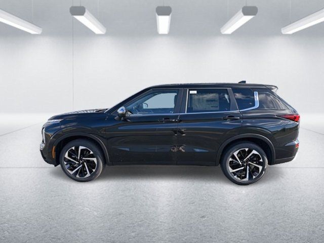 2024 Mitsubishi Outlander photo 6