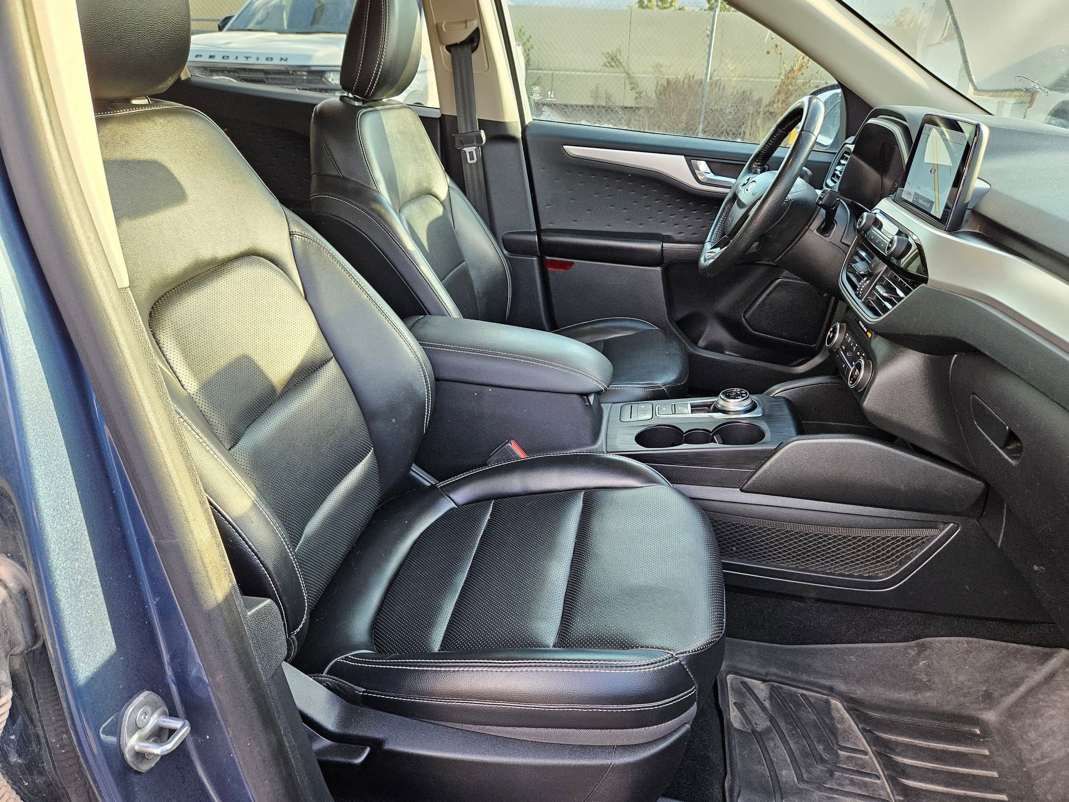 2020 Ford Escape SEL photo 30