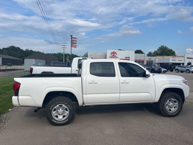 2022 Toyota Tacoma SR 4x4 Double Cab photo 3