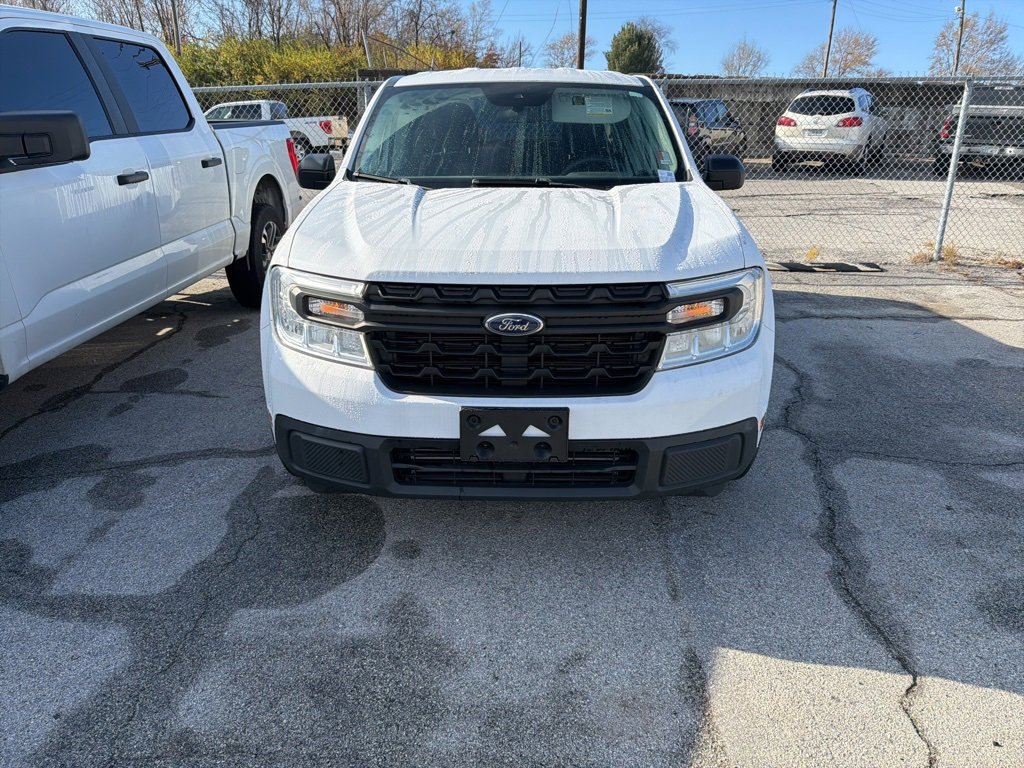 2022 Ford Maverick XL photo 2