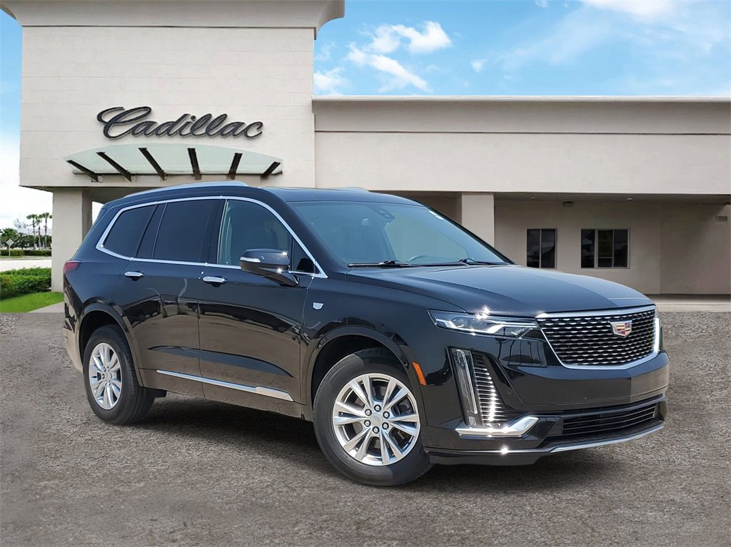2023 Cadillac XT6 Luxury photo 2
