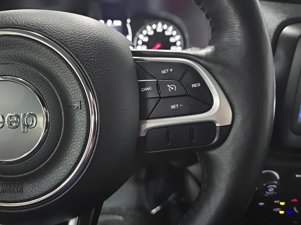 2020 Jeep Renegade Latitude photo 21