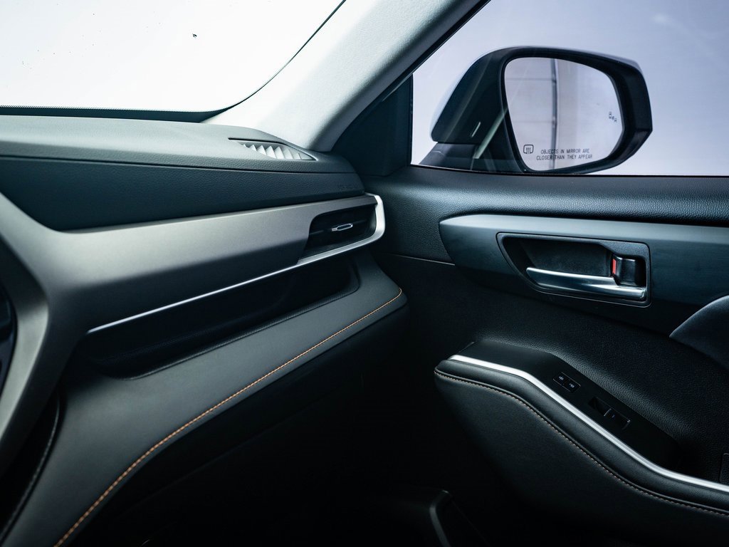 2022 Toyota Highlander Hybrid Bronze Edition photo 33