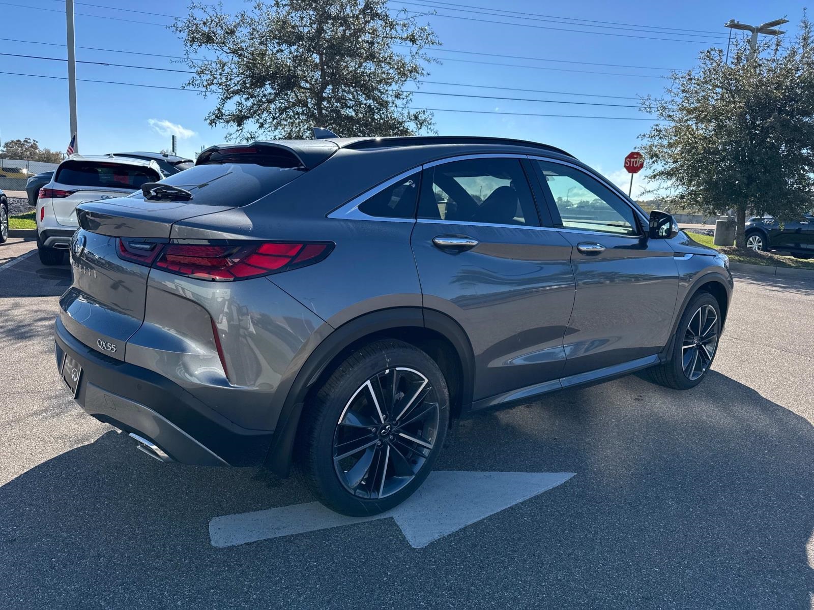 2025 Infiniti QX55 Essential photo 4