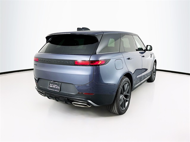 2025 Land Rover Range Rover Sport SE photo 4