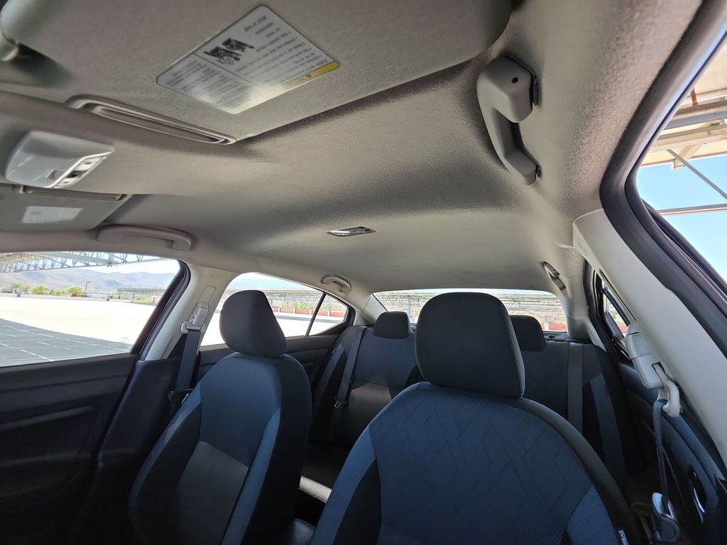 2024 Nissan Versa SV photo 17