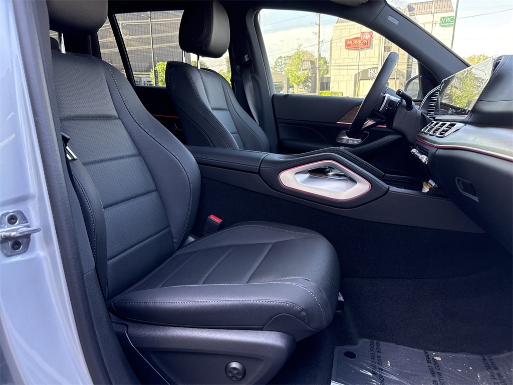 2025 Mercedes Benz GLS 450 4MATIC photo 20