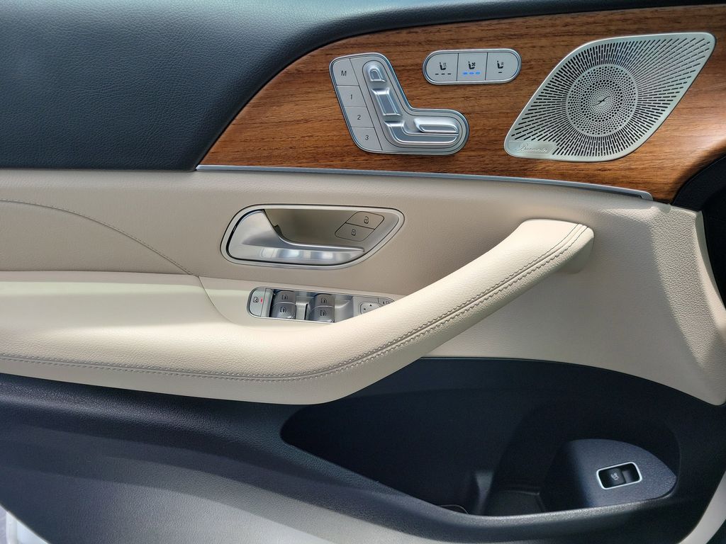 2025 Mercedes Benz GLE 350 4MATIC photo 26