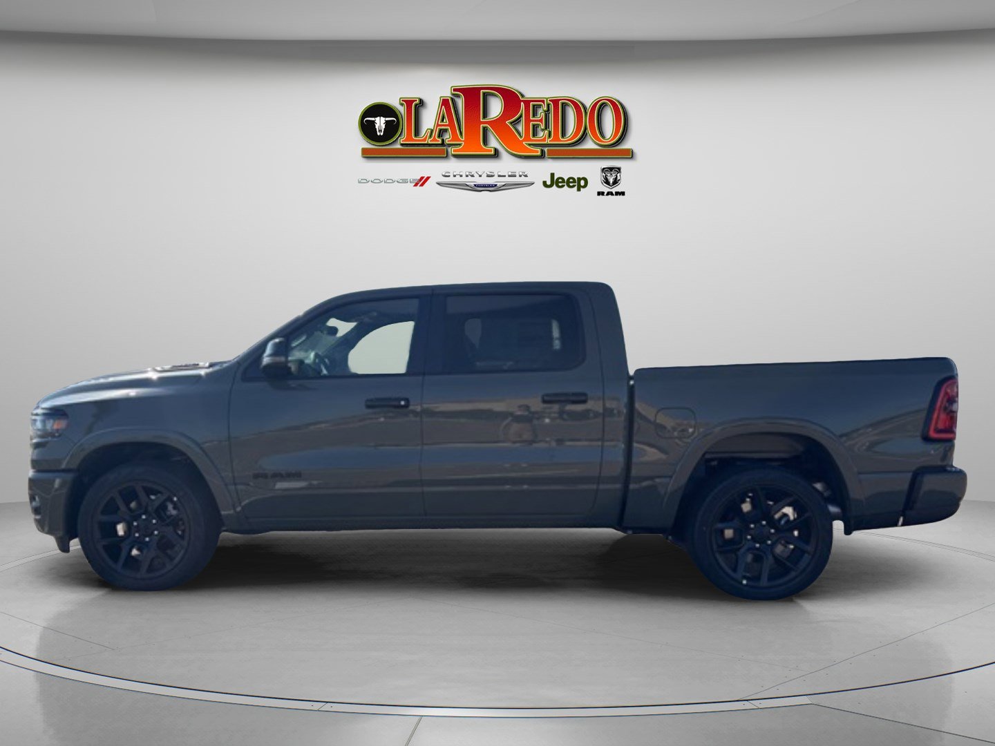 2026 Ram 1500 Laramie photo 4