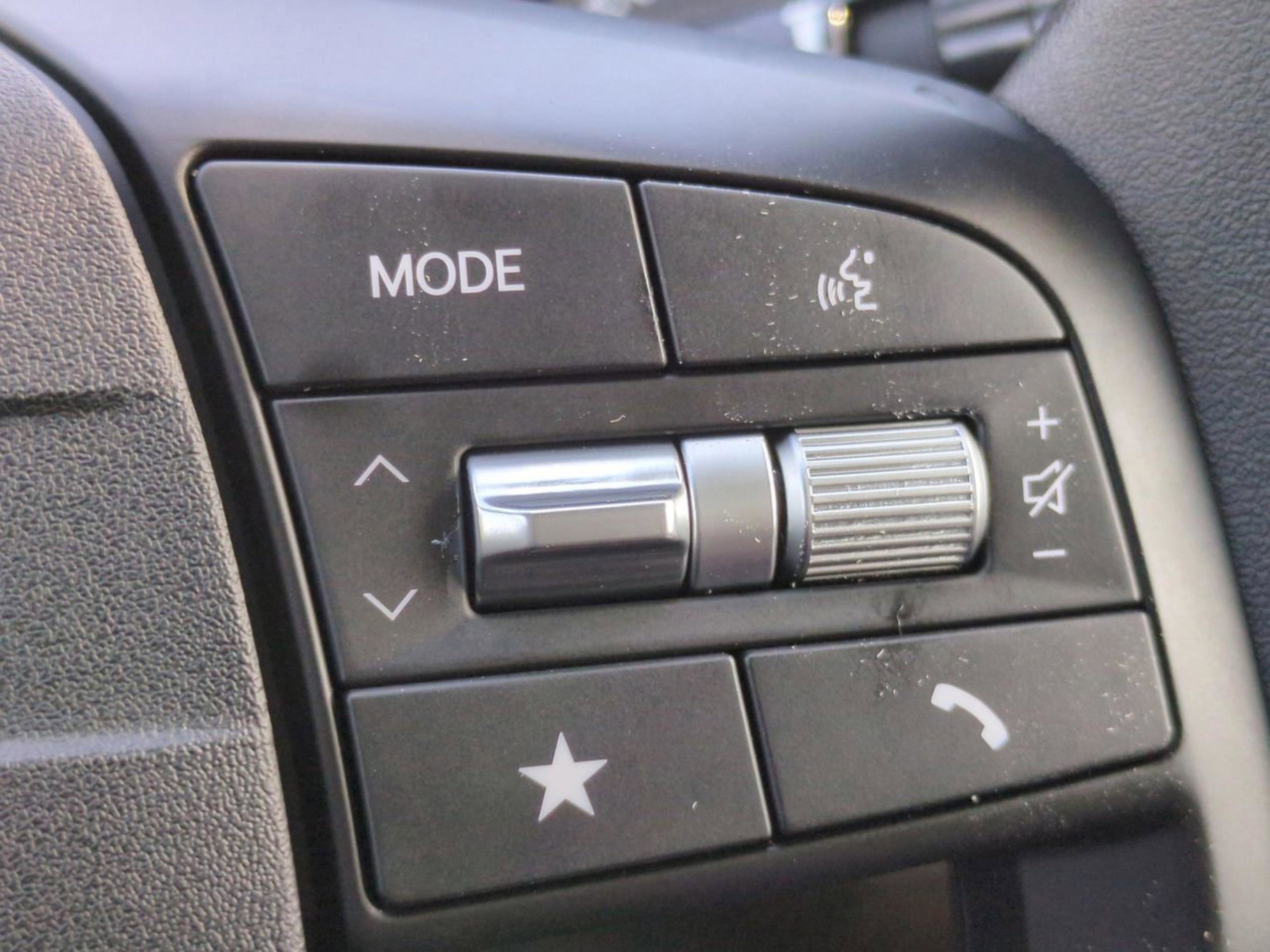 2025 Kia K4 LXS photo 22