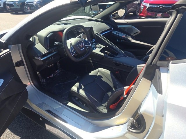 2024 Chevrolet Corvette Stingray 2LT photo 14
