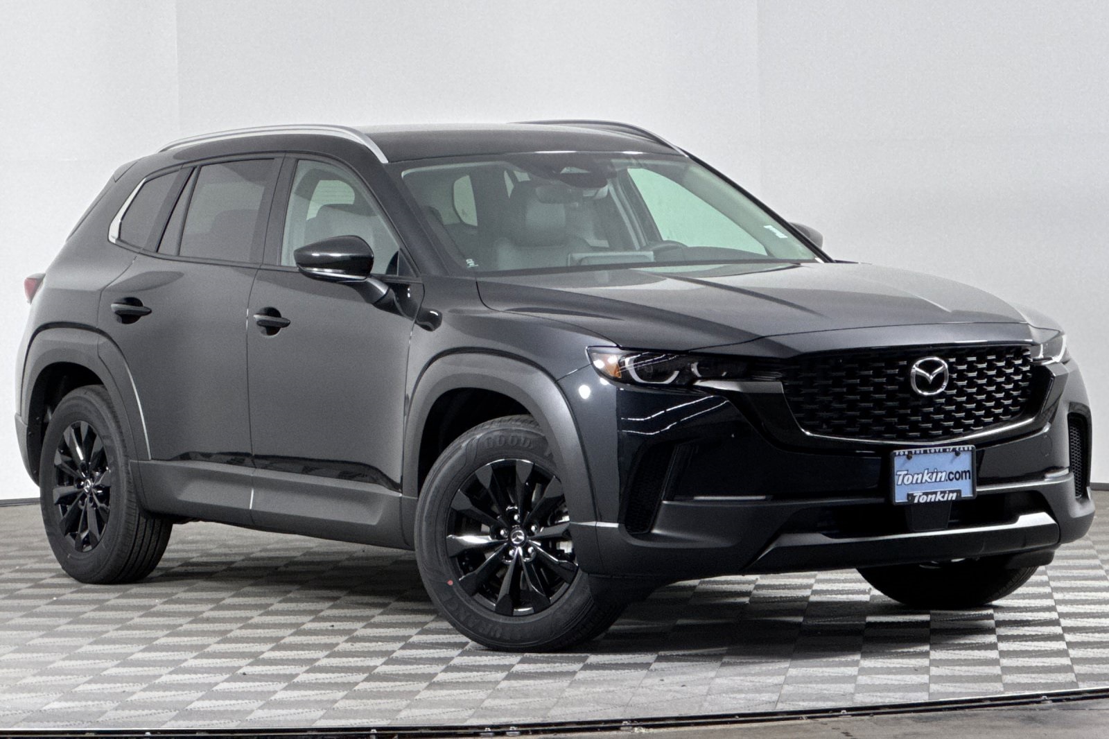 2025 Mazda CX-50 2.5 S Preferred photo 2