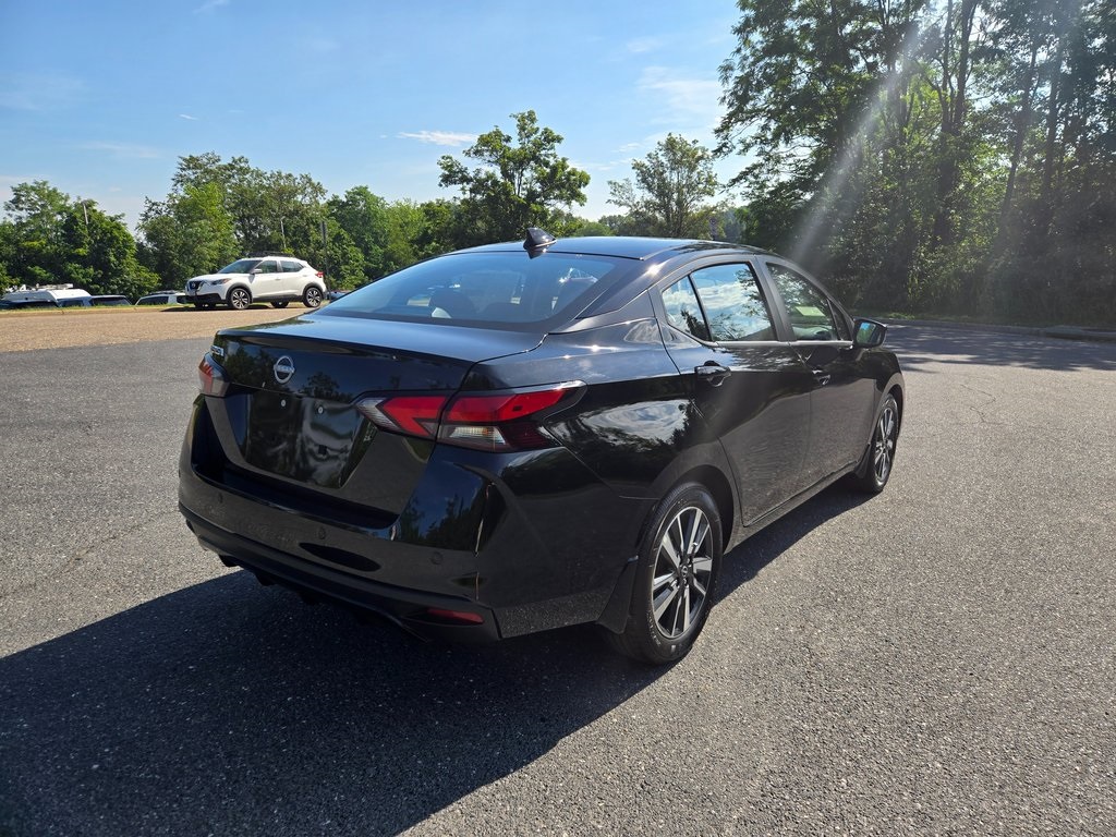 2025 Nissan Versa SV photo 3