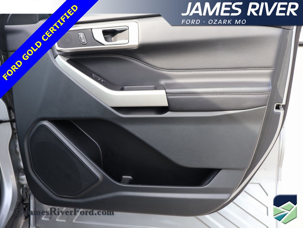 2023 Ford Explorer XLT photo 8