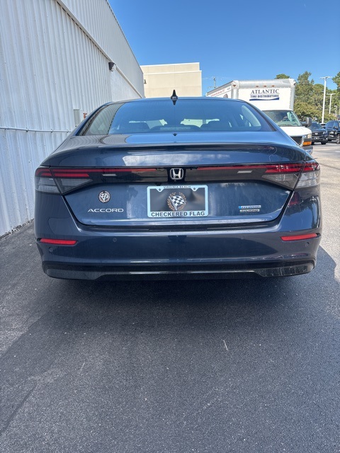 2024 Honda Accord Hybrid Touring photo 2