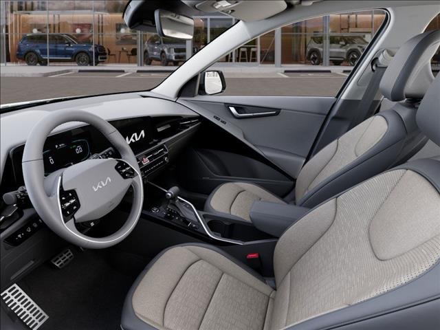 2025 Kia Niro SX Touring photo 17