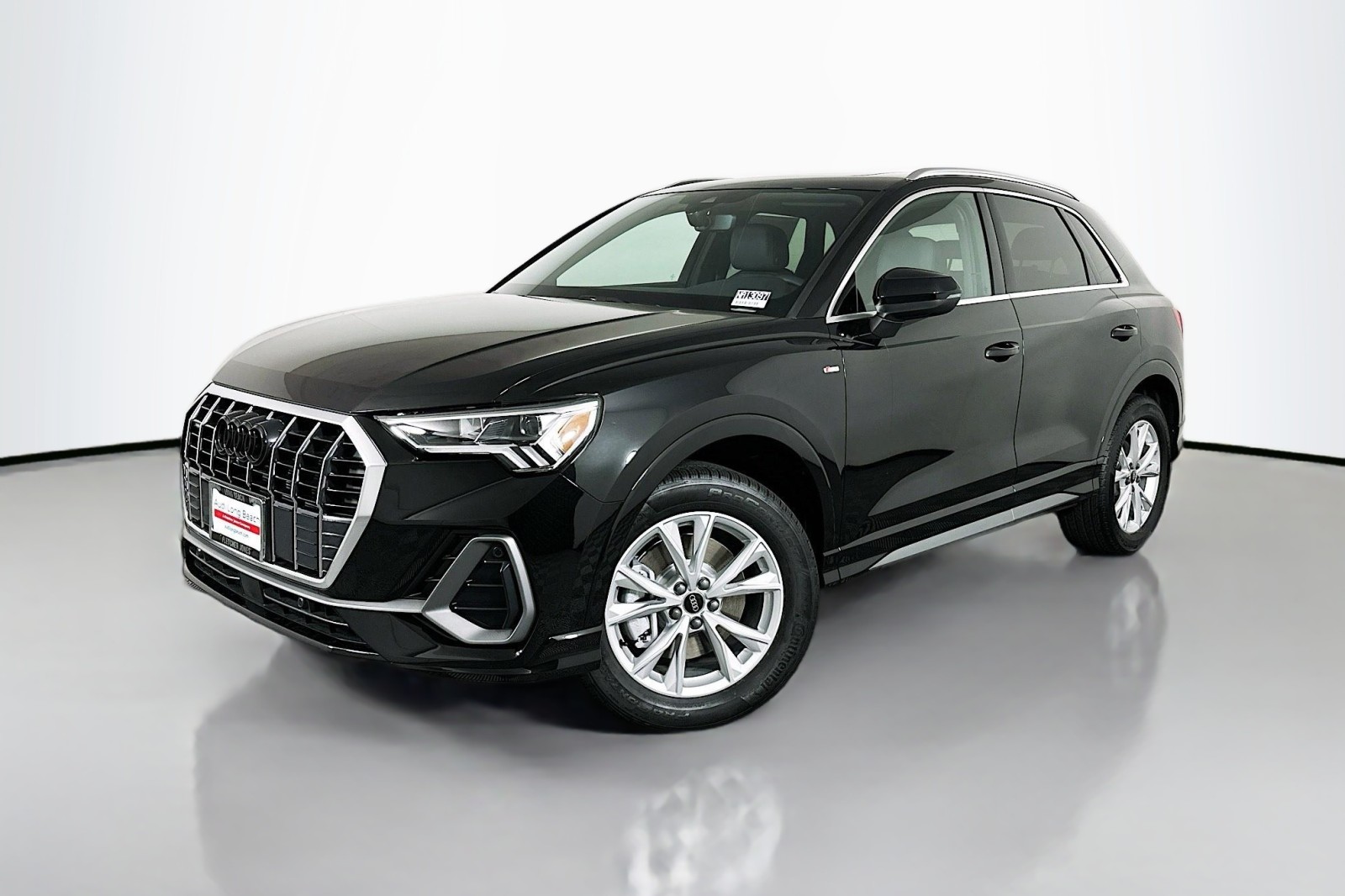 2025 Audi Q3 S Line Premium Plus's photo