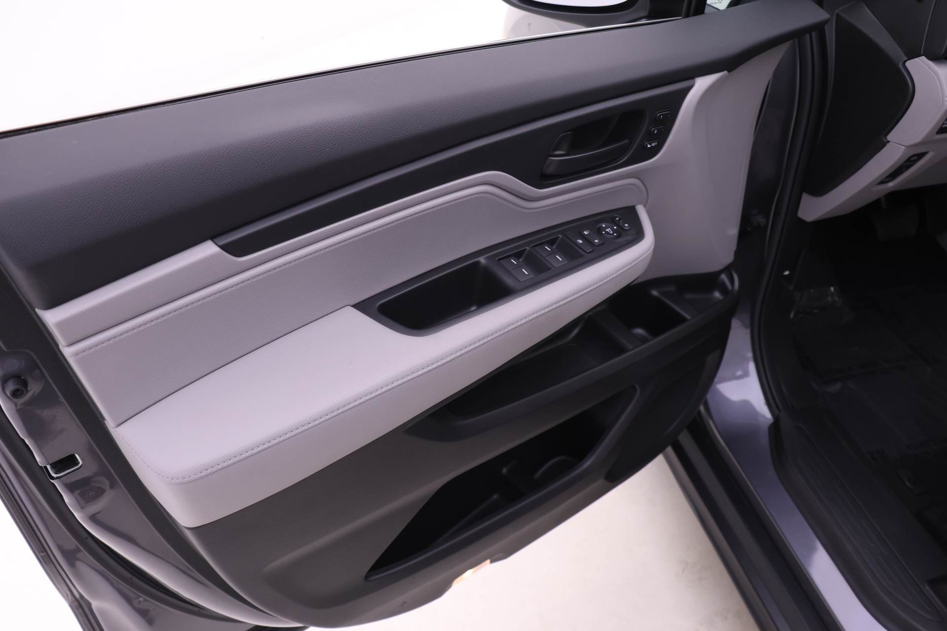 2023 Honda Odyssey EX-L photo 8
