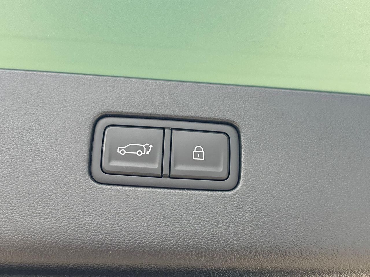 2026 Hyundai Ioniq SEL photo 32