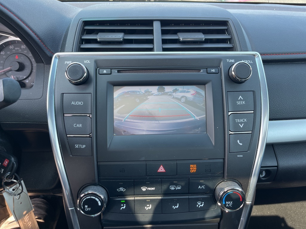 2015 Toyota Camry photo 12