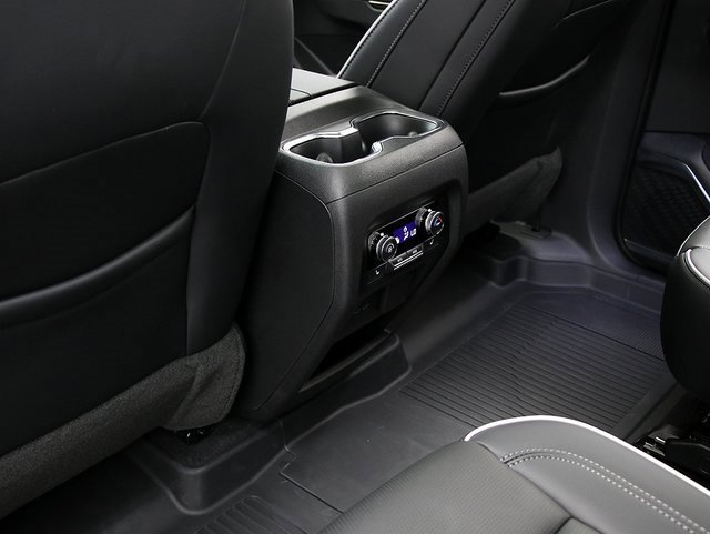 2026 Buick Enclave Avenir photo 9