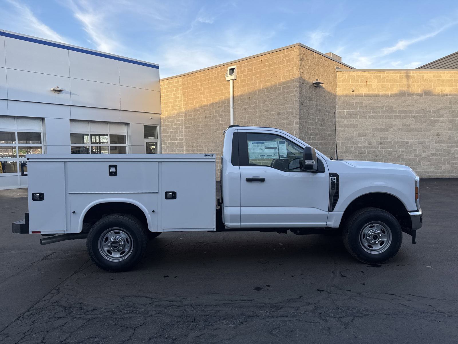 2025 Ford F-250 XL photo 4