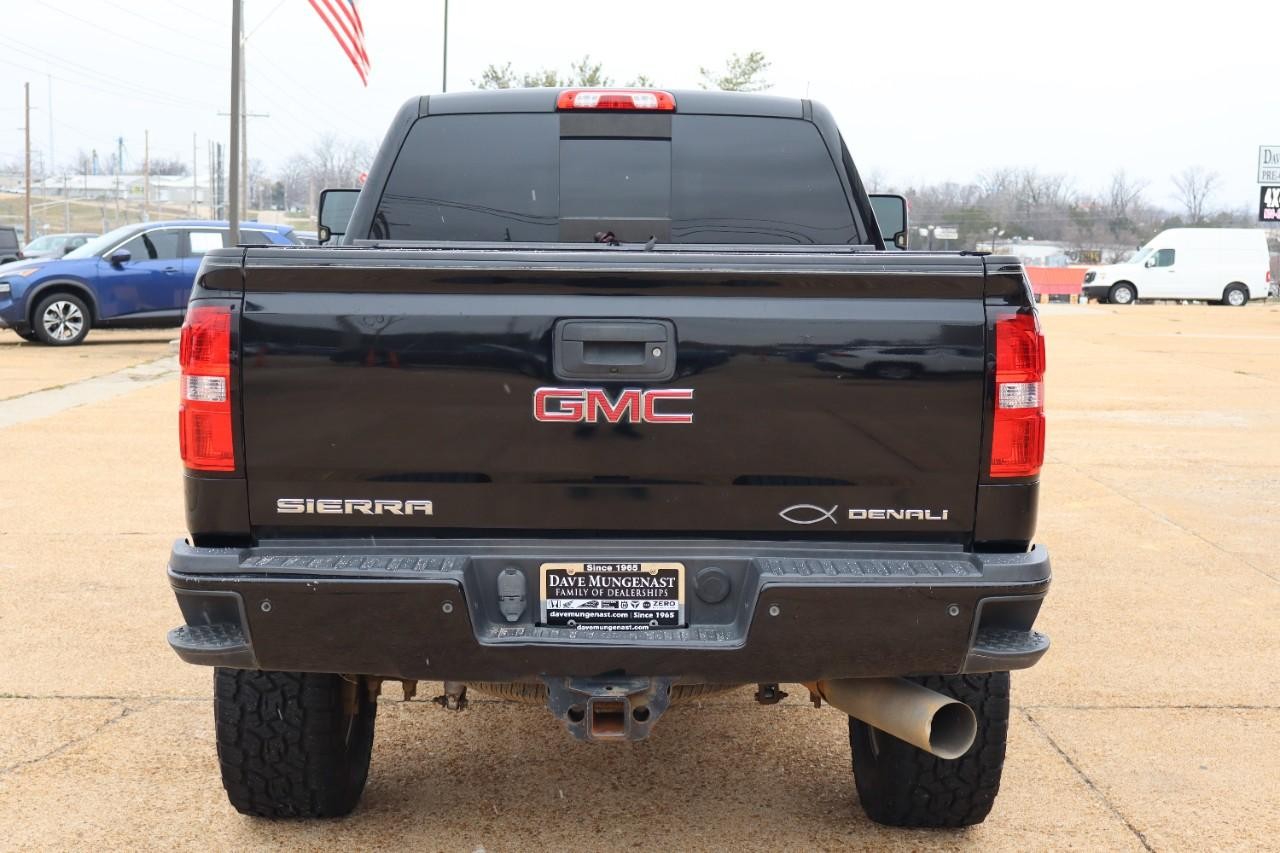 2017 Gmc Sierra Denali photo 4