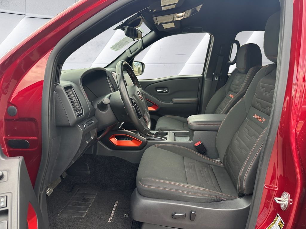 2023 Nissan Frontier PRO-X photo 6