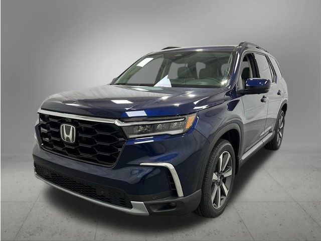 2025 Honda Pilot Touring's photo