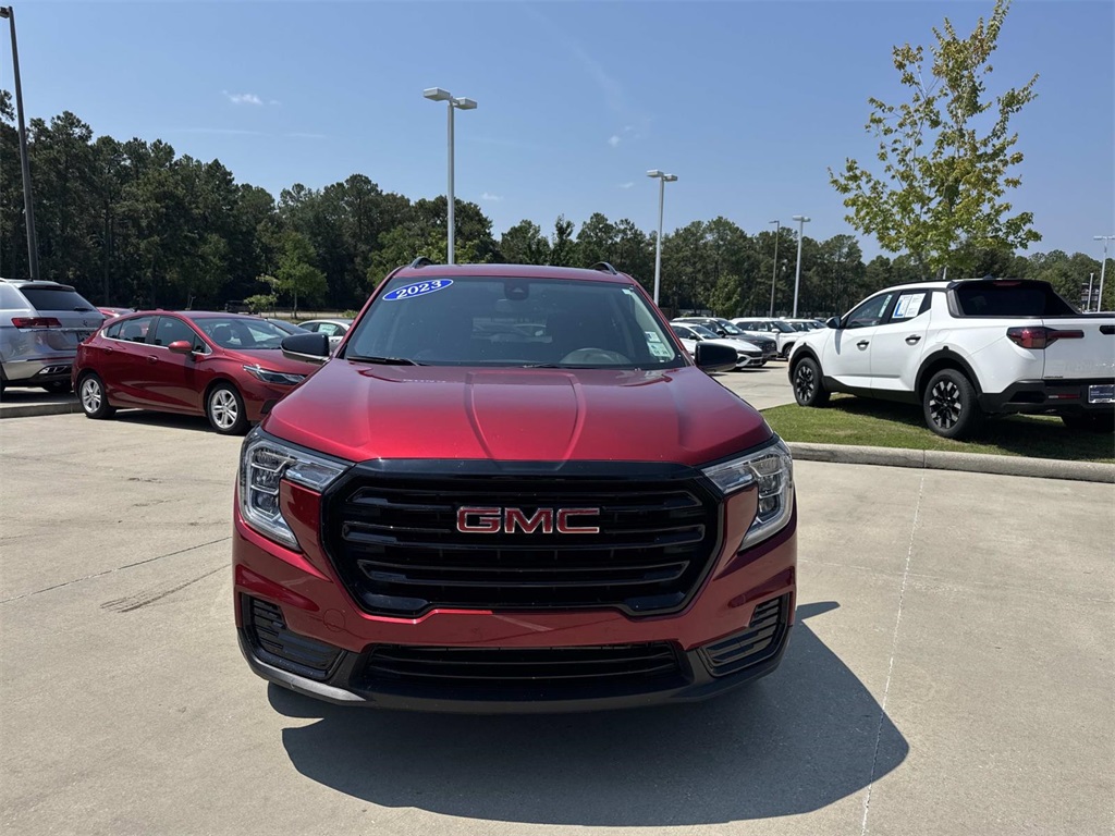 2023 Gmc Terrain SLE photo 2