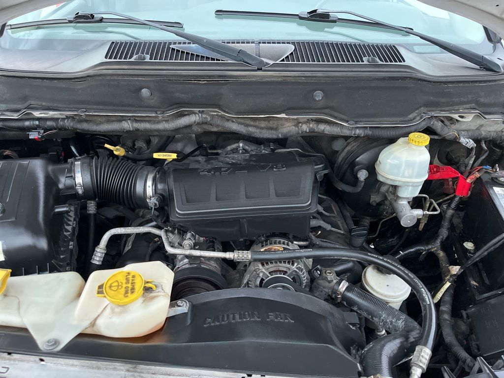 2008 Dodge Ram SLT photo 11