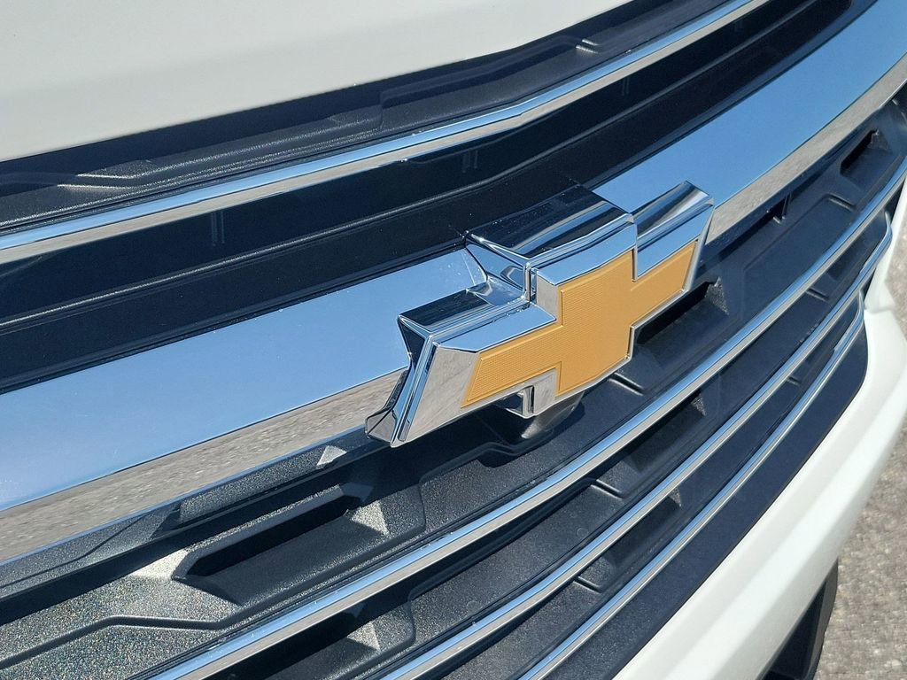 2025 Chevrolet Traverse photo 39