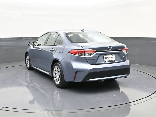 2022 Toyota Corolla LE photo 4