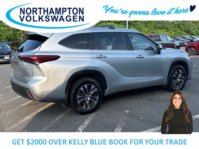 2020 Toyota Highlander Hybrid XLE photo 3