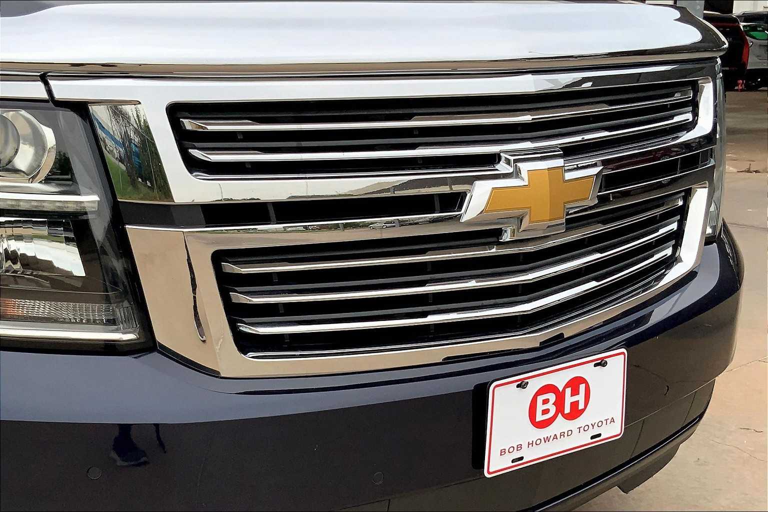 2020 Chevrolet Suburban Premier photo 25