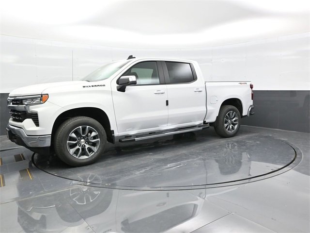 2026 Chevrolet Silverado 1500 LT photo 2