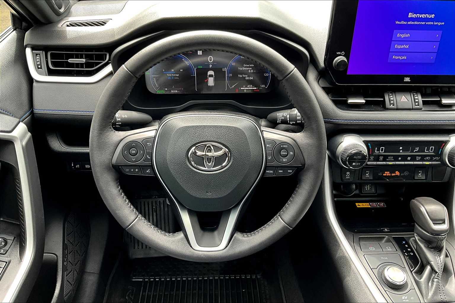 2023 Toyota RAV4 Hybrid XSE photo 5