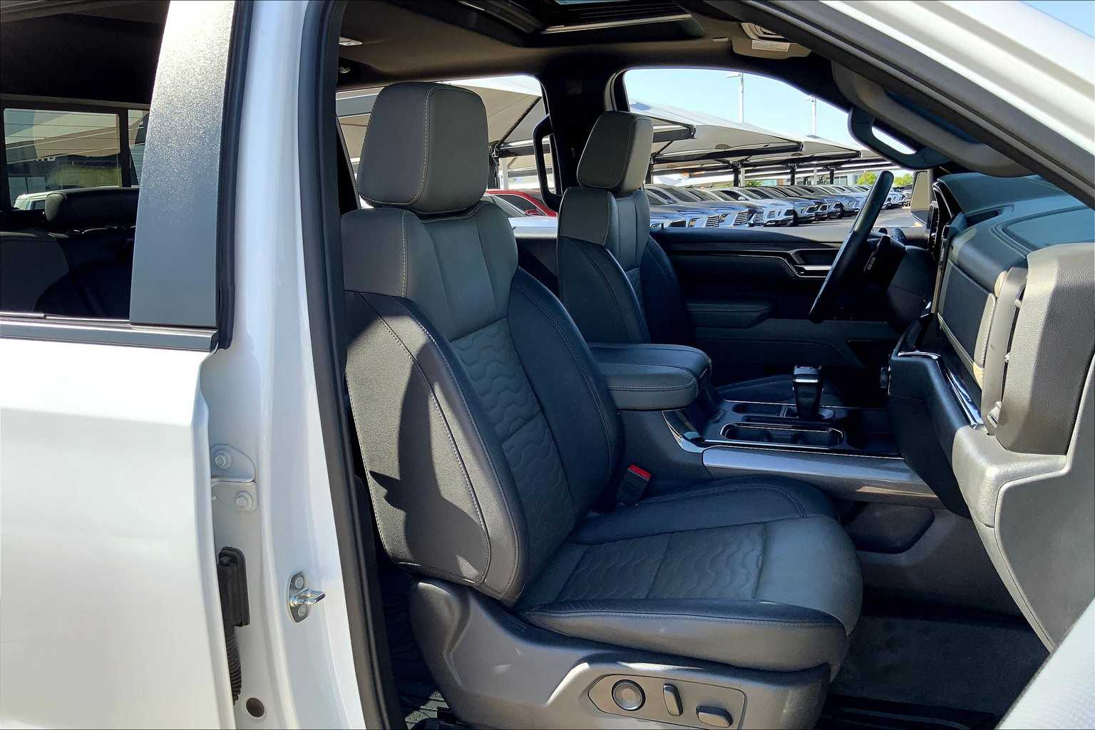 2024 Chevrolet Silverado 1500 ZR2 photo 7