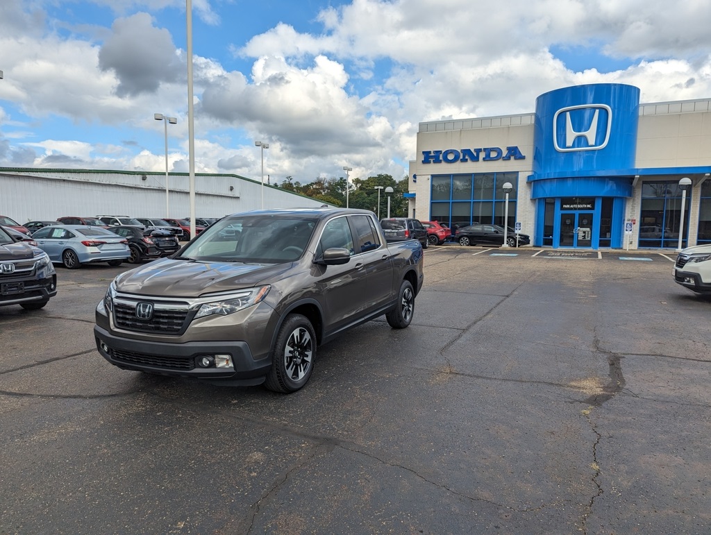 2020 Honda Ridgeline RTL photo 6
