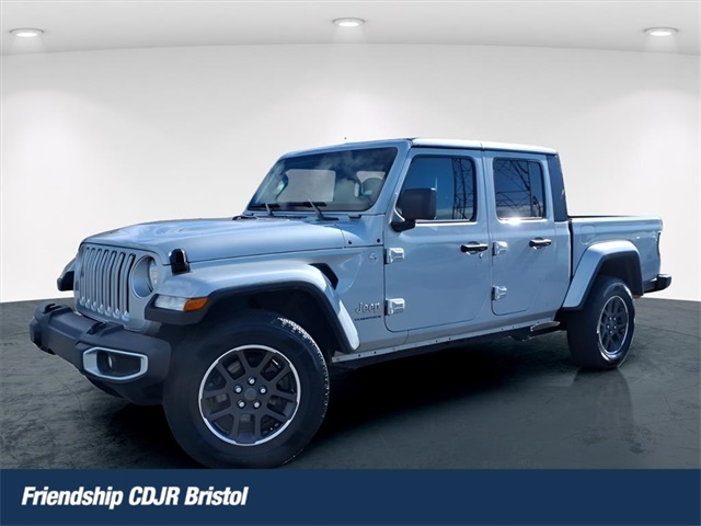2023 Jeep Gladiator Overland's photo